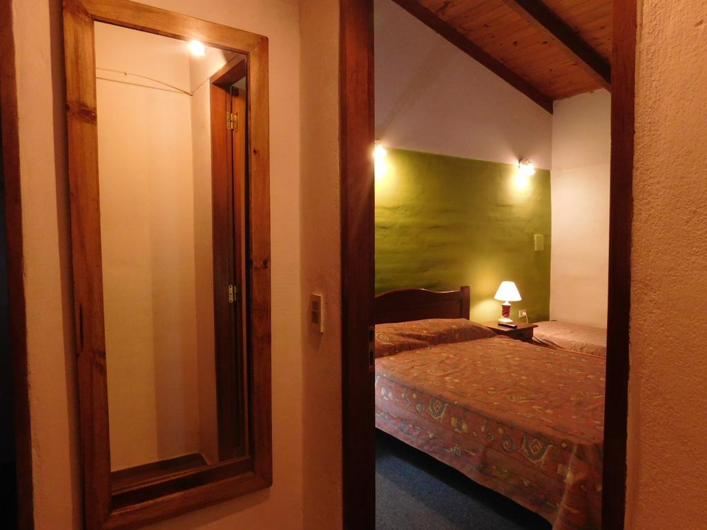 El Agora Lejlighedshotel Villa General Belgrano Værelse billede